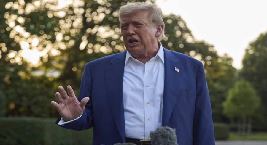 ترەمپ: هێرش بۆ سەر ئێران نابێت چەند هەفتەیەک بخایەنێت و دەبێت ببێتە هۆی ڕووخانی ڕژێم