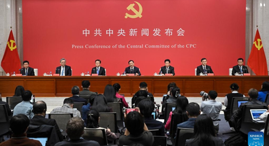 شی جینپینگ سەرۆکایەتی کۆبوونەوەی سەرکردایەتی CPC دەکات 