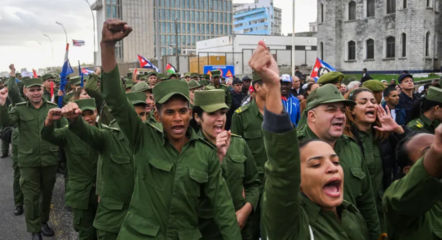 كوبا خۆی بۆ جەنگ ئامادە دەكات