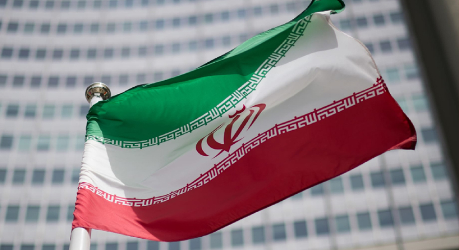 ئێران هۆشداری توند دەداتە وڵاتانی کەنداو و ئەمریکا