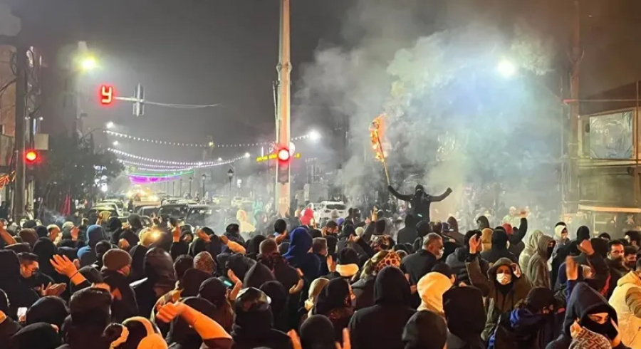 بەرەی توندڕەوی ئێران دژی دانوستانەکان دەچنە سەر شەقام