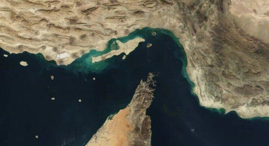 ئێران گه‌روی هورمز به‌ داخراو ڕاده‌گه‌یه‌نێت و هۆشدارییه‌كی توند ده‌دات